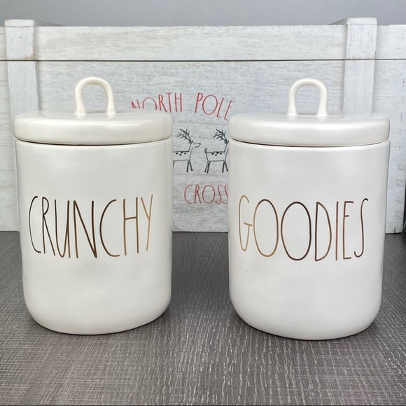 Rae Dunn canister set. New.